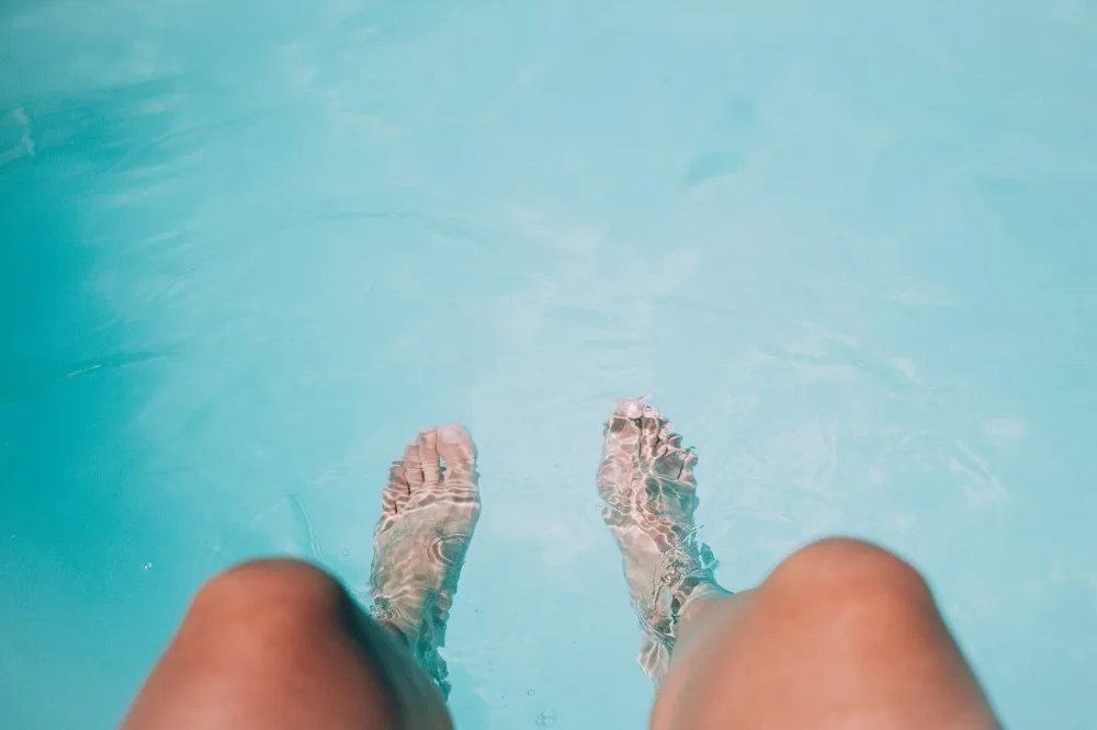 feet-1853291_1280