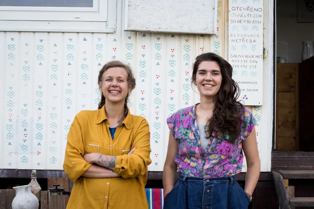 Natálie Barcalová a Aneta Kohoutová (Sauna NUUK)
