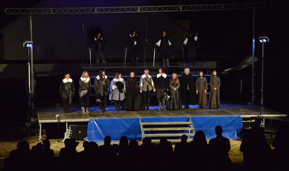 Na Moravské divadelní léto přislo více jak 2200 diváků, uzavřel ho Cyrano a aplaus vestoje