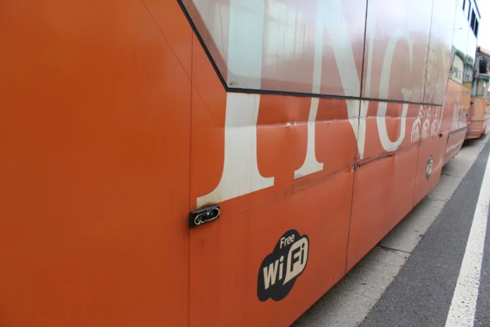V Olomouci se srazilo nákladní auto s tramvají