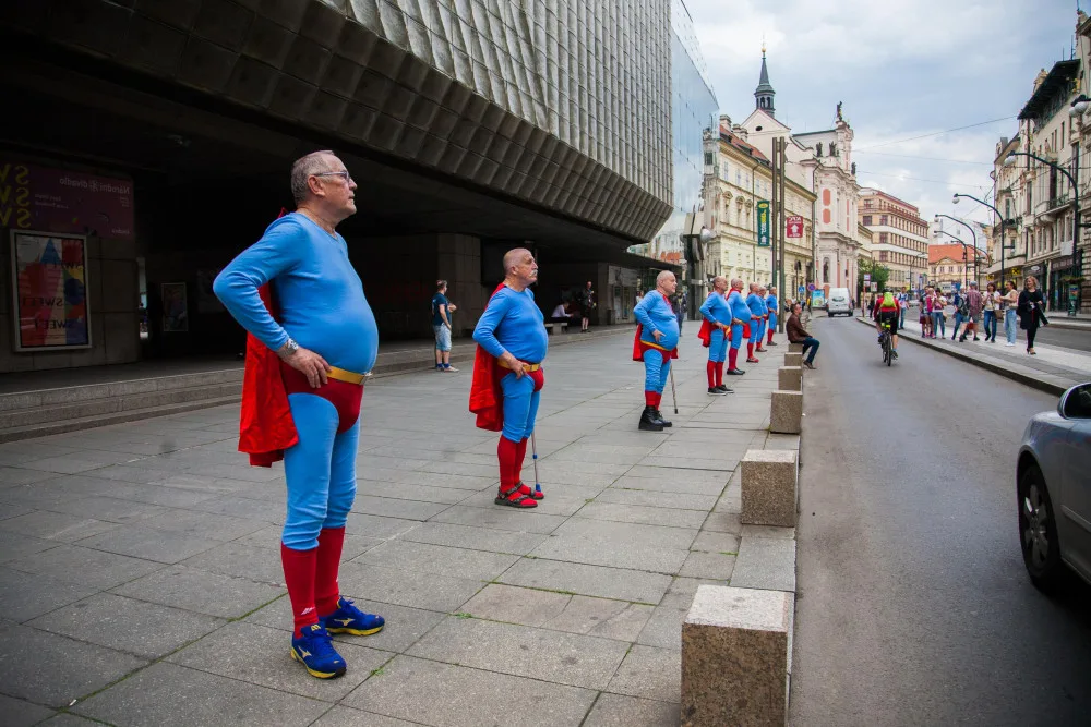 Každý čtvrtý senior na Olomoucku přeposílá řetězové e-maily. Pomoci má čtvrteční přednáška v Olomouci