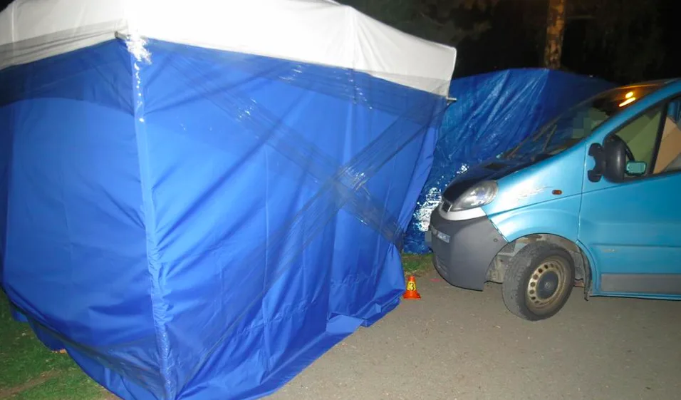 Opilý cizinec naboural během výstavy Flora výstavní stánek. Policie mu naměřila přes dvě promile