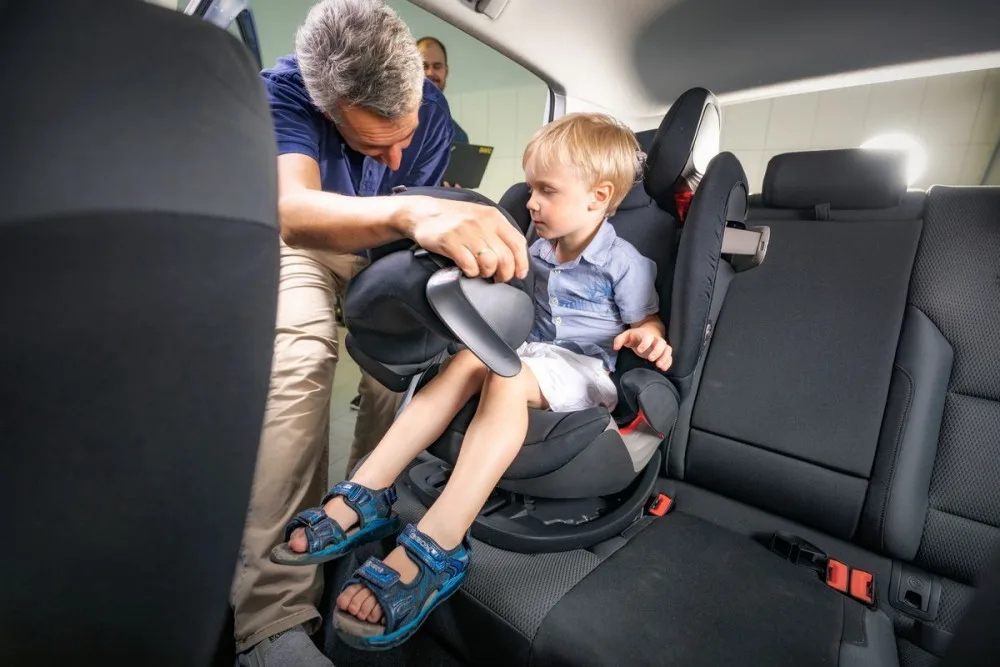 Dvě z dvanácti dětských autosedaček v testu propadly kvůli obsahu škodlivin