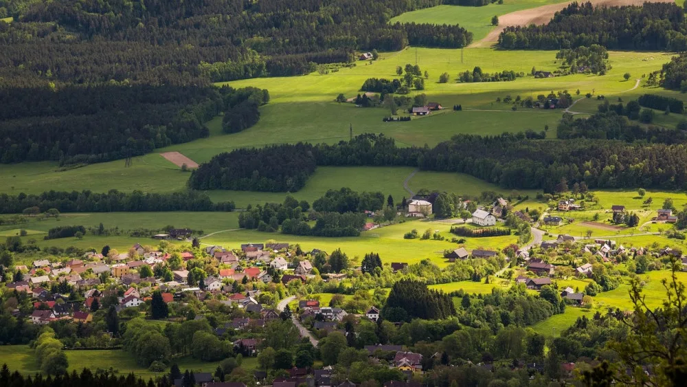 countryside-215035_1280