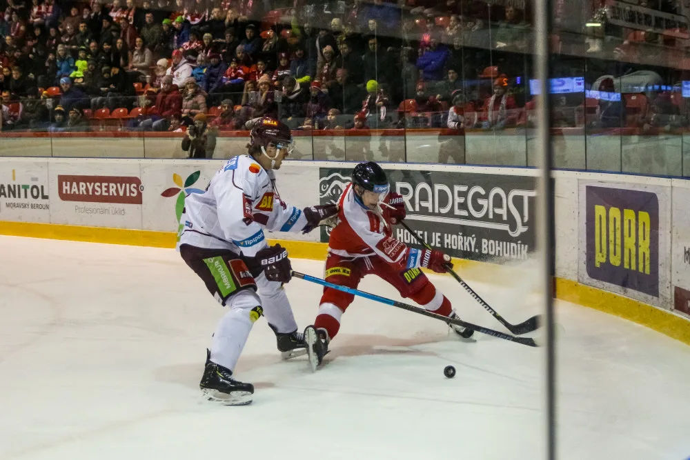 FOTOGALERIE: Mora byla proti Spartě bezzubá, na domácím ledě padla 0:3