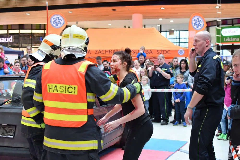 FOTO/VIDEO: Policie, hasiči i záchranáři v Šantovce. Druhý víkend Hrdinů regionu se blíží
