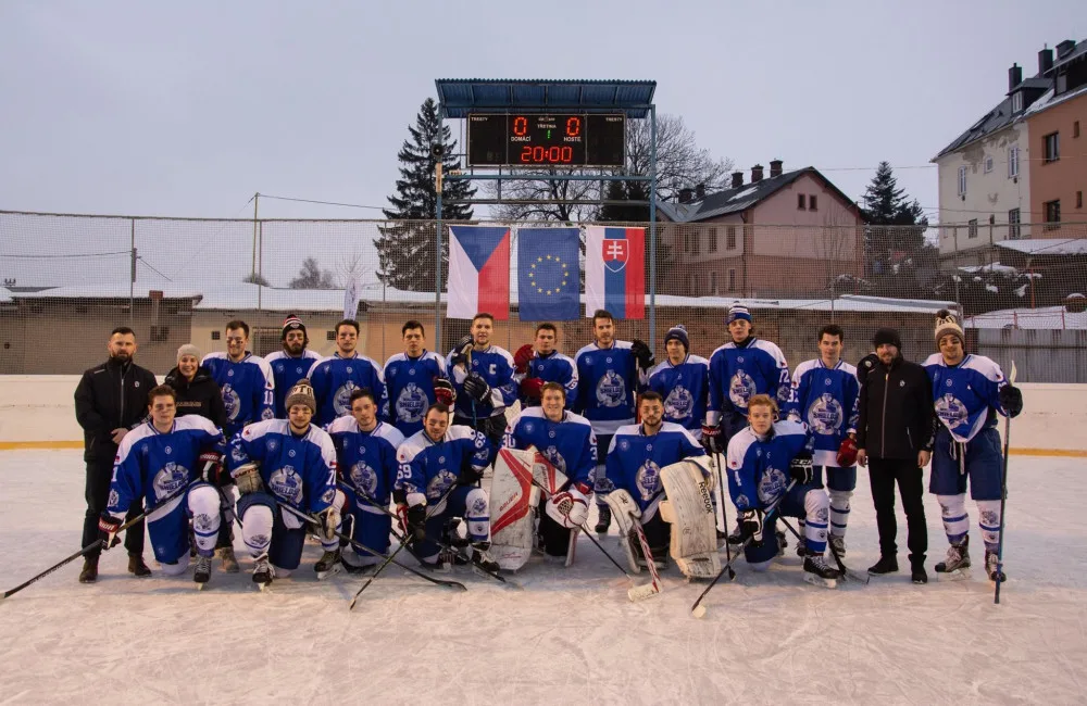 Winter Classic nechyběly góly ani bitka. Olomouc porazila Bratislavu 3:2 po prodloužení