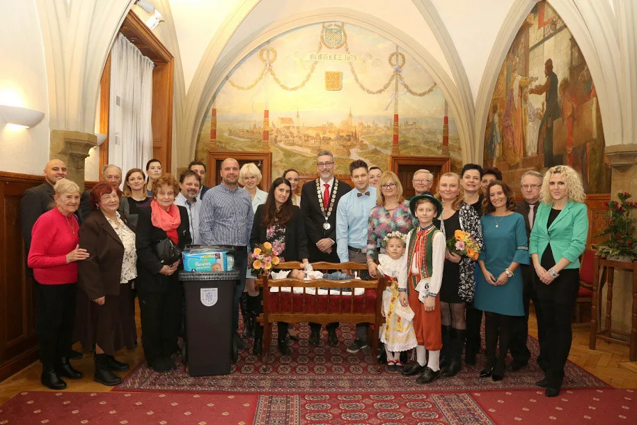 FOTO: Na radnici vítali prvního Olomoučánka letošního roku