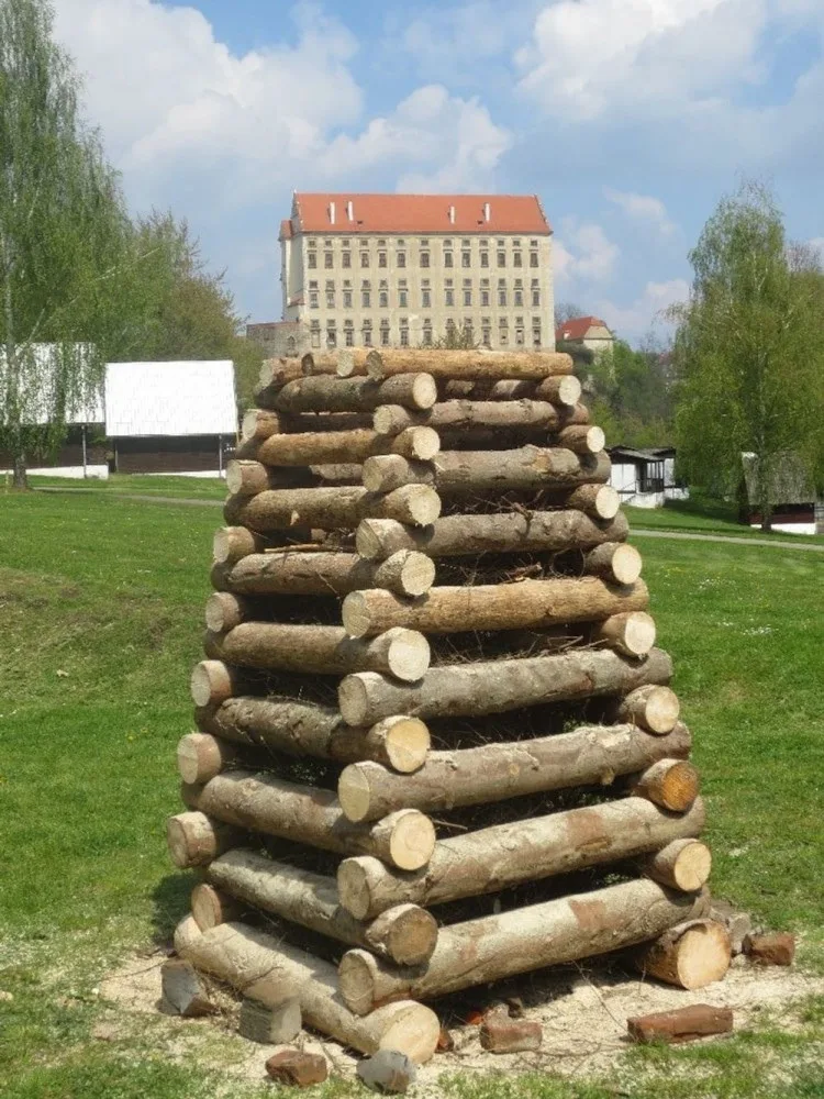 Do Plumlova se slétnou čarodějnice. Zahrají Horkýže slíže a na děti i dospělé tu čeká spousta zábavy