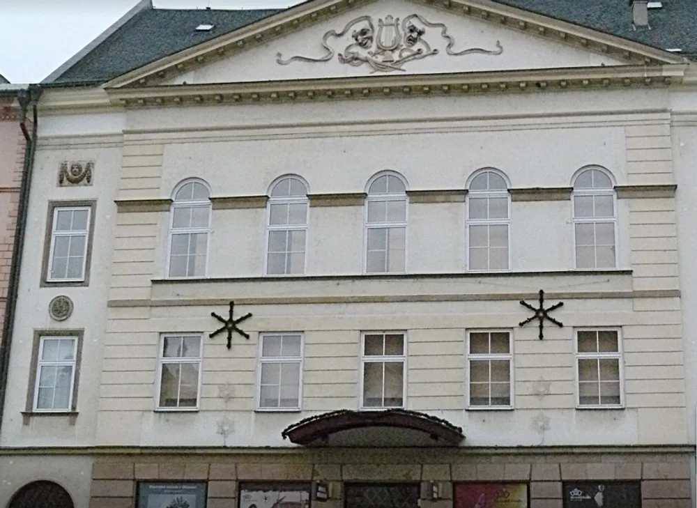 Moravské divadlo oslaví 100. výročí. Diváci mají možnost v anketě rozhodnout, které představení se bude hrát