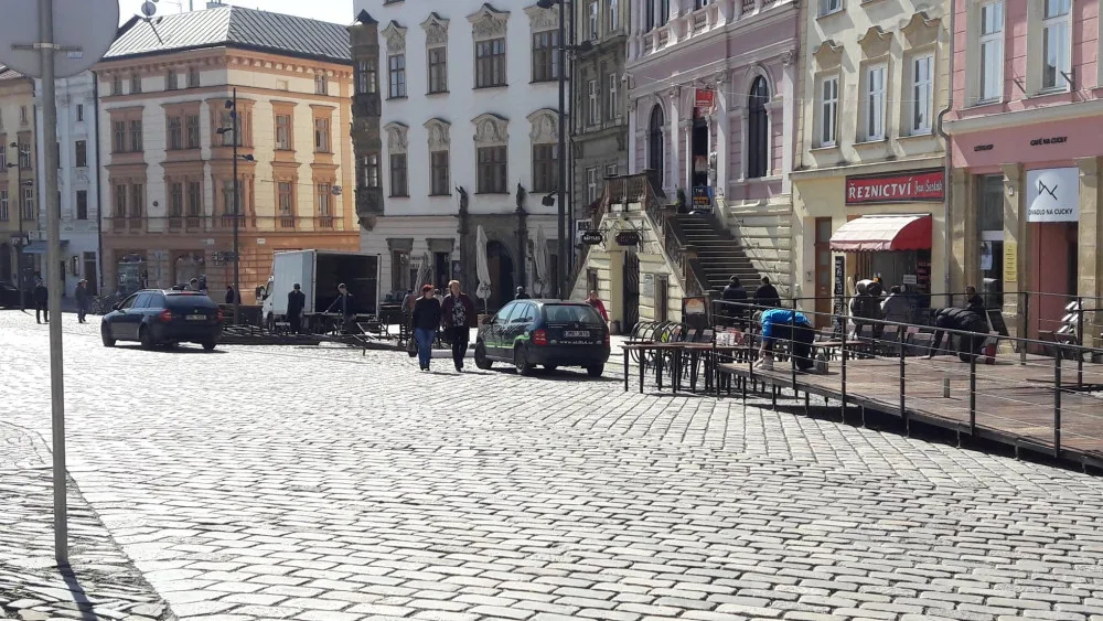 Olomoucké zahrádky jsou otevřeny. Provozovatelům se prostor navíc vyplatí