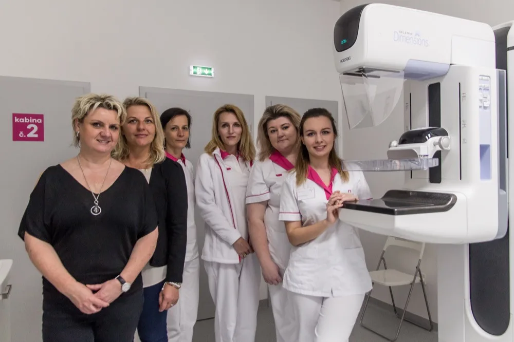 FOTO: Olomoucká EUC Klinika byla slavnostně otevřena na nové adrese, nabídne příjemné prostory i nejmodernější mamograf