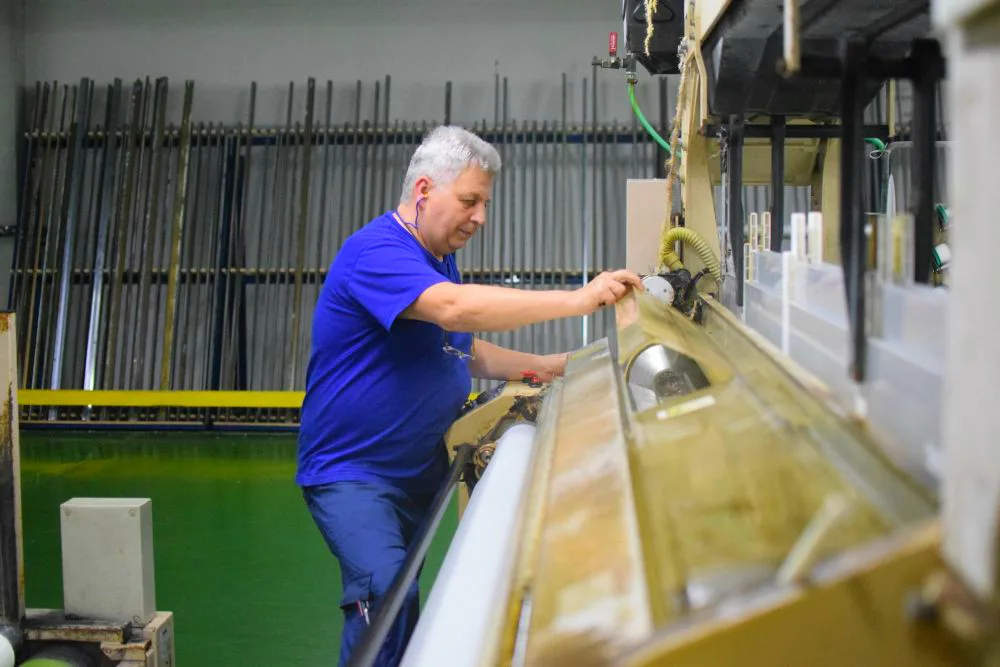 Vyrábějte tkaninu pro airbagy nebo horkovzdušné balóny. Toray nabízí volné pracovní pozice