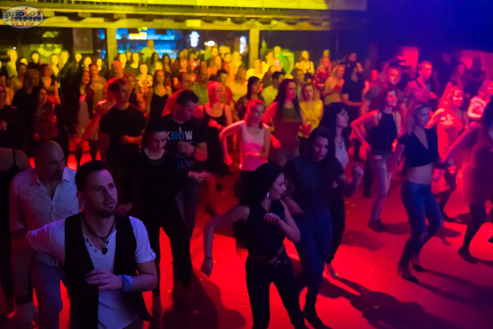 Latinskoamerické rytmy roztančily olomoucký Sklub