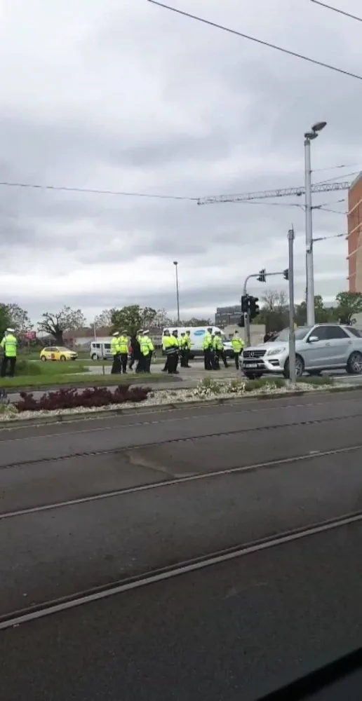 FOTO: Policisté v Olomouci soutěžili o titul Regulovčík 2019. Řídili provoz u Envelopy