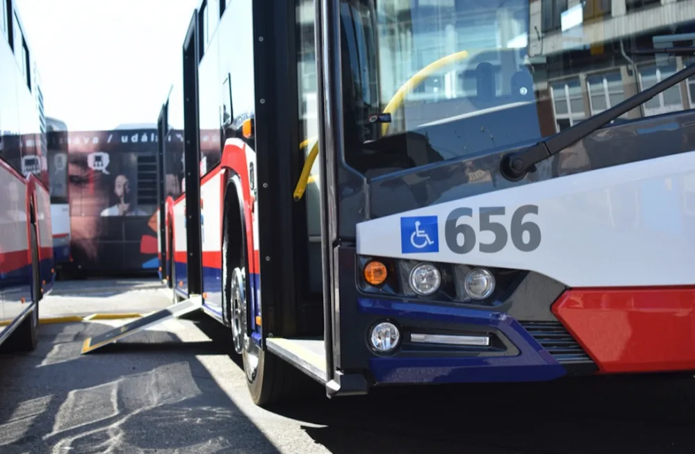 Autobusová linka č. 15 pojede kvůli asfaltování silnice jinudy