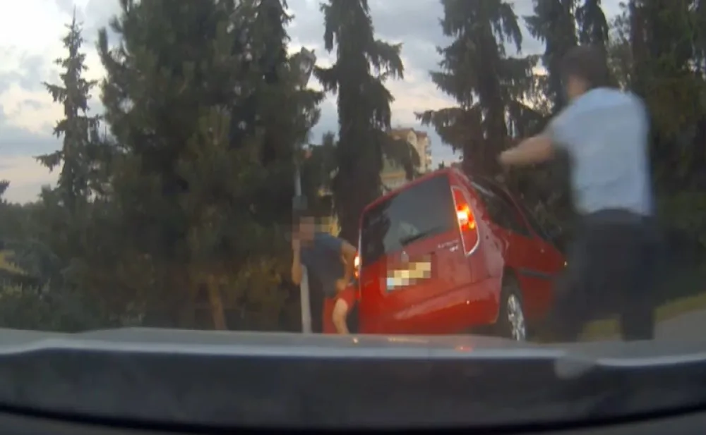 VIDEO: Muž na pervitinu měl ukrást auto ze servisu. Pak ujížděl policii a u Šantovky havaroval