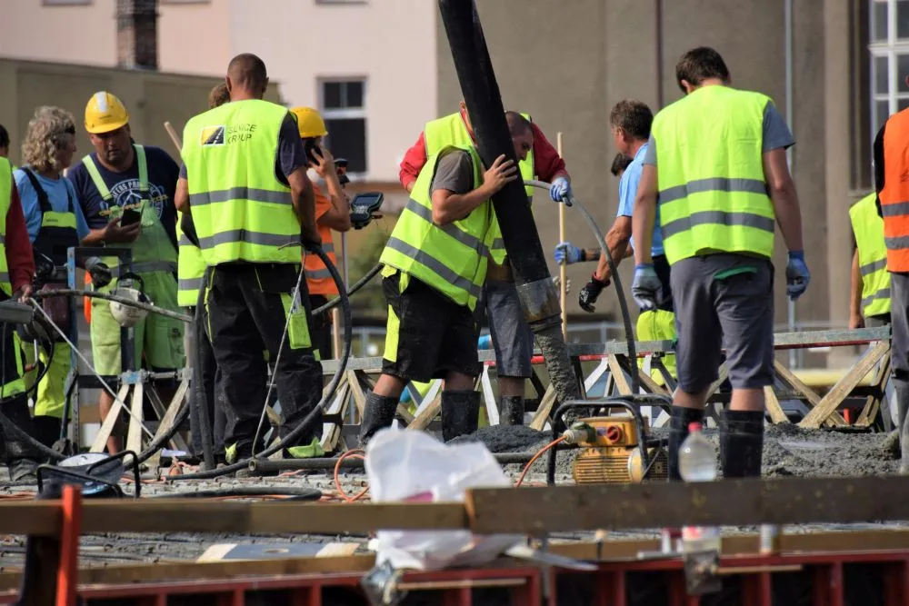 FOTO/VIDEO: U Bristolu probíhají unikátní práce. Celý most se musí vybetonovat za jediný den