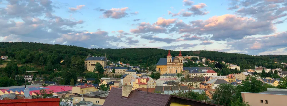 Od začátku srpna se ve Šternberku přes obědy nebude muset platit parkování v centru