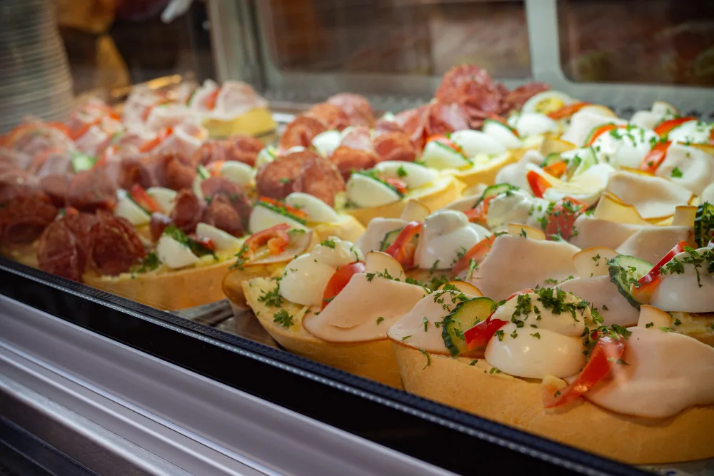 FOTO: Poslední etapa modernizace olomouckého Globusu už je u konce. Vznikl gril i zdravé bistro