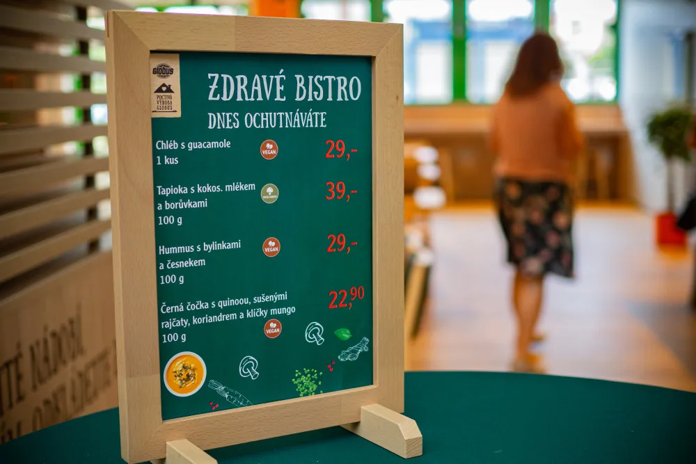 FOTO: Poslední etapa modernizace olomouckého Globusu už je u konce. Vznikl gril i zdravé bistro