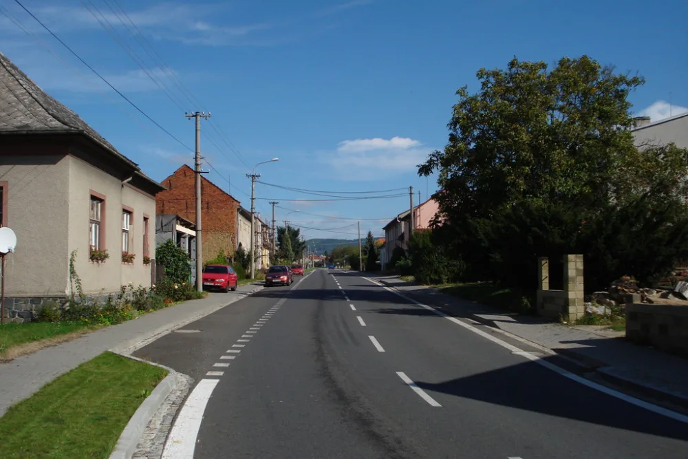 Včera byla zprovozněna opravená křižovatka u Tovéře