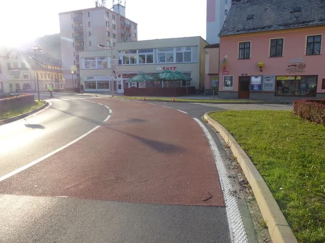 FOTO: Seniorka dvakrát nabourala a stále pokračovala v jízdě. Do přístroje fouknout nezvládla