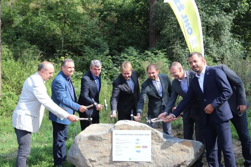 Stavba kanalizace, stanic a čističek v Přerově může začít. Byl položen základní kámen