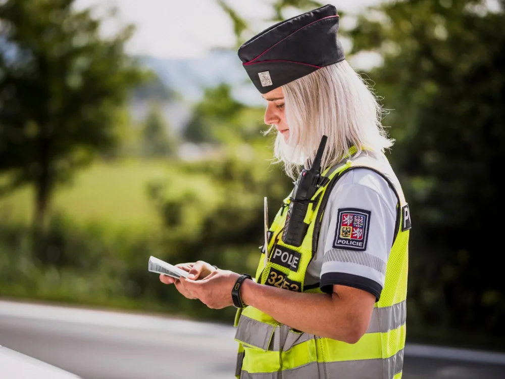 ROZHOVOR: Když děláte práci, která vás baví, jste šťastný člověk, říká policistka Radka Štýbnarová