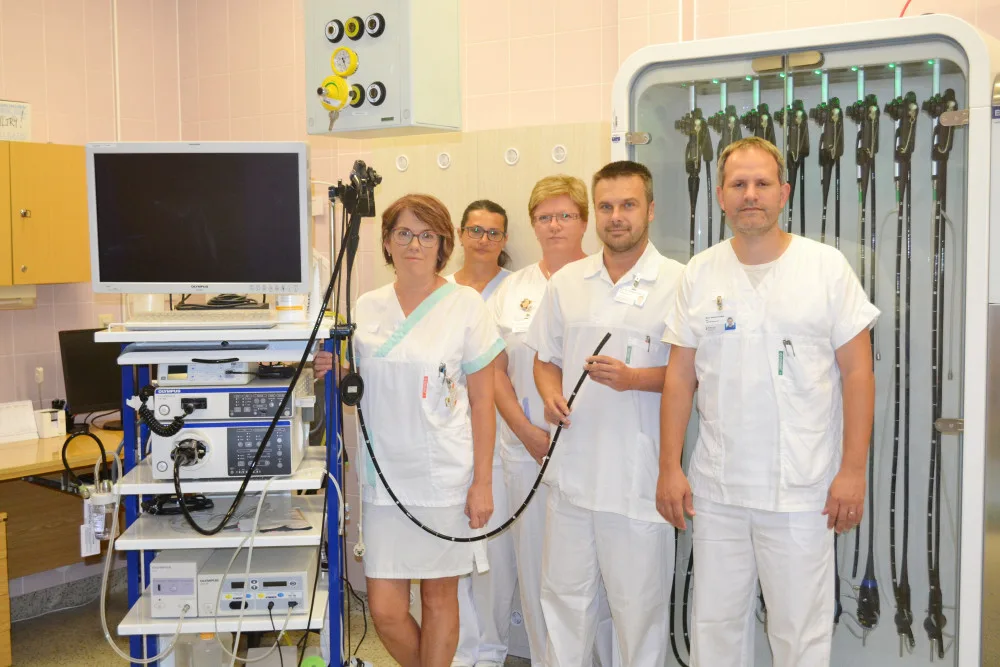 Tým gastroenterologického oddělení Nemocnice Prostejov s novym vybavenim