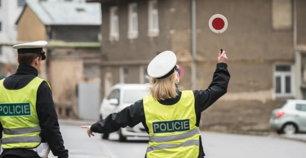Policie se poslední prázdninový víkend zaměřila na řidiče. V kraji zkontrolovali 1452 aut, zjistili 247 přestupků