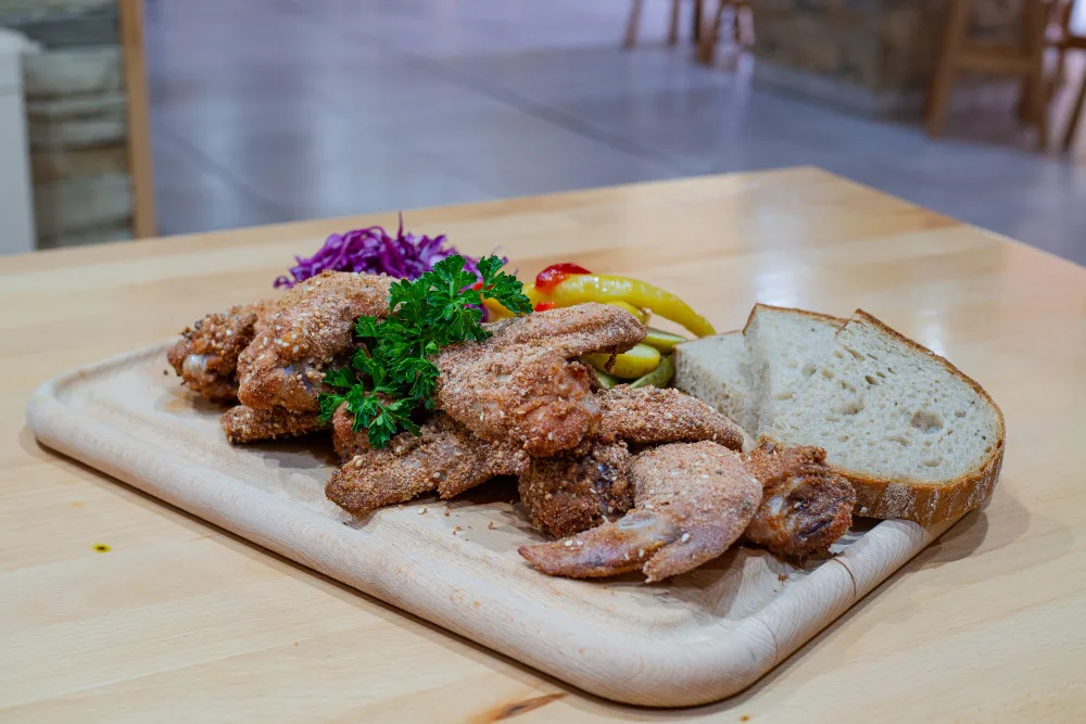FOTO: Pamatujete Legend jako hernu? To už dávno neplatí, říká majitel restaurace David Malík