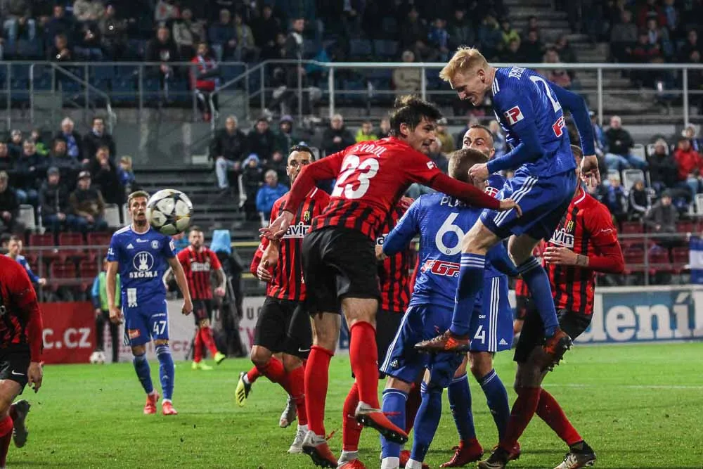 Souboj fotbalistů Olomouce s Opavou otevře dnes deváté ligové kolo