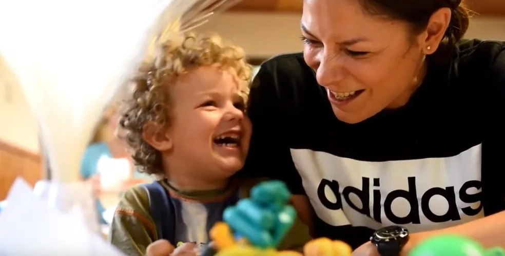 VIDEO: V Hynčicích si jedenáct rodin se Společností pro ranou péči užily víkend naplno. Vzniklo krásné video, podívejte se