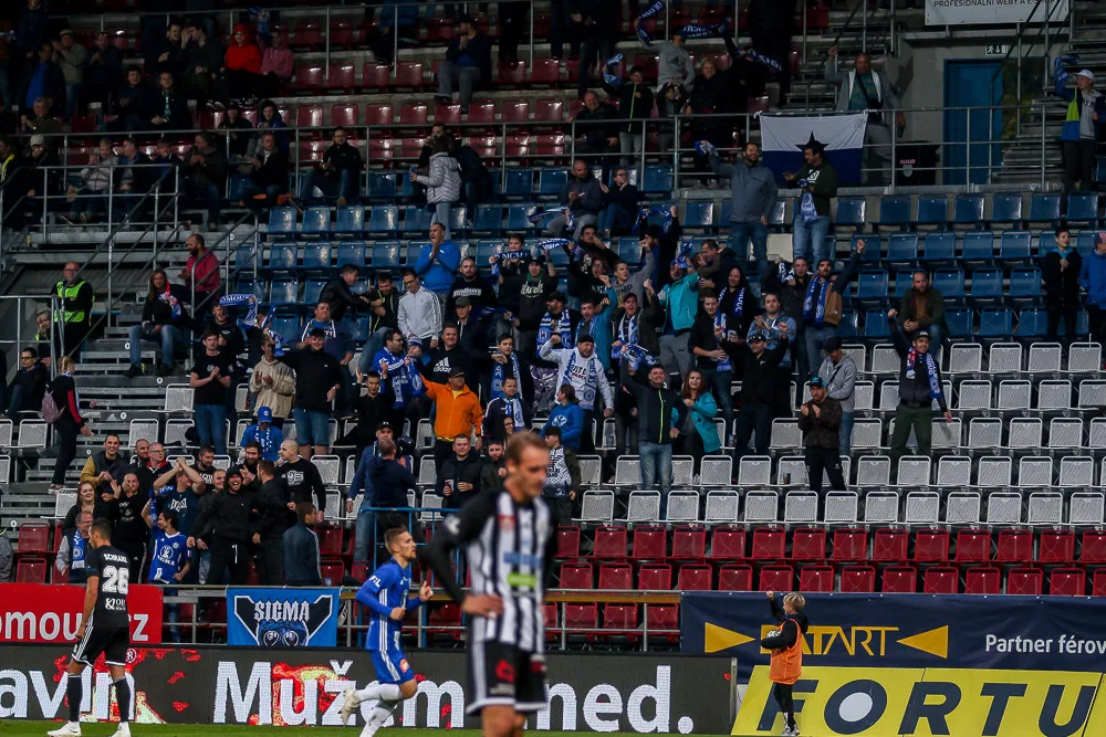 FOTOGALERIE: Sigma doma poprvé prohrála. Hanáky porazili ligoví nováčci z Českých Budějovic