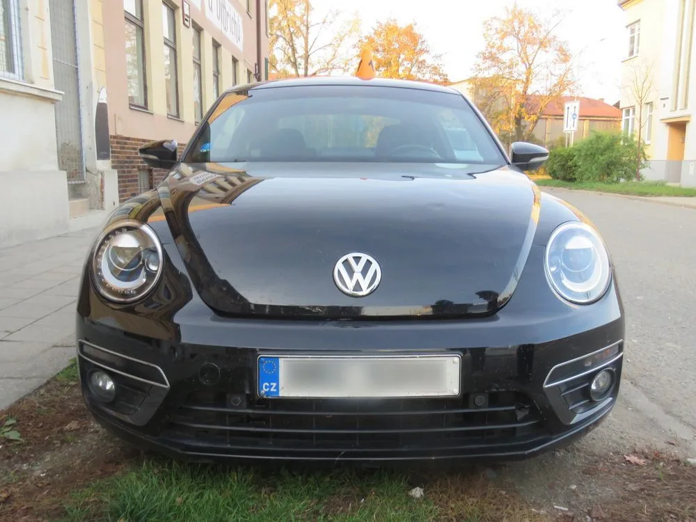 Řidiči Volkswagenu nedal přednost cyklistovi, ten skončil se zraněním v nemocnici