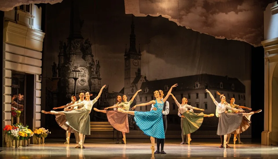 Moravské divadlo uvede balet Giselle. Scénu prvního dějství režisér a choreograf Michal Štípa umístil na Horní náměstí