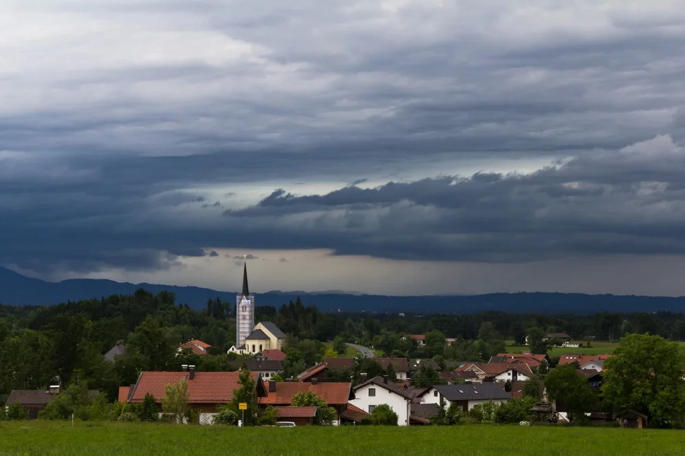 POČASÍ NA SOBOTU: Zataženo a místy zaprší