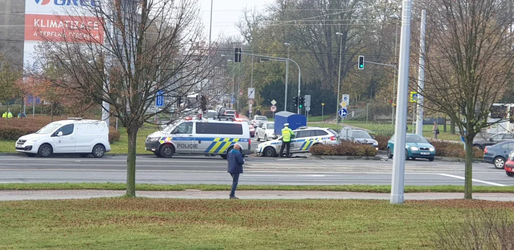 AKTUÁLNĚ: Policisté, kteří bourali u Šantovky, mířili k zásahu. Tam však nedojeli