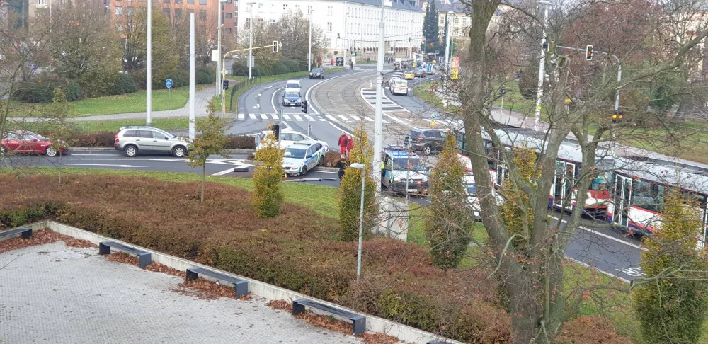 AKTUÁLNĚ: Policisté, kteří bourali u Šantovky, mířili k zásahu. Tam však nedojeli