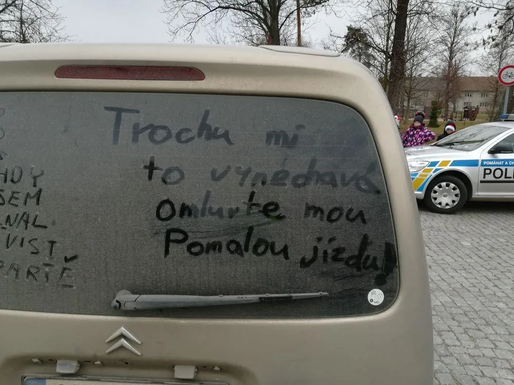 Děti ve Smržicích pomáhaly policistům s kontrolami
