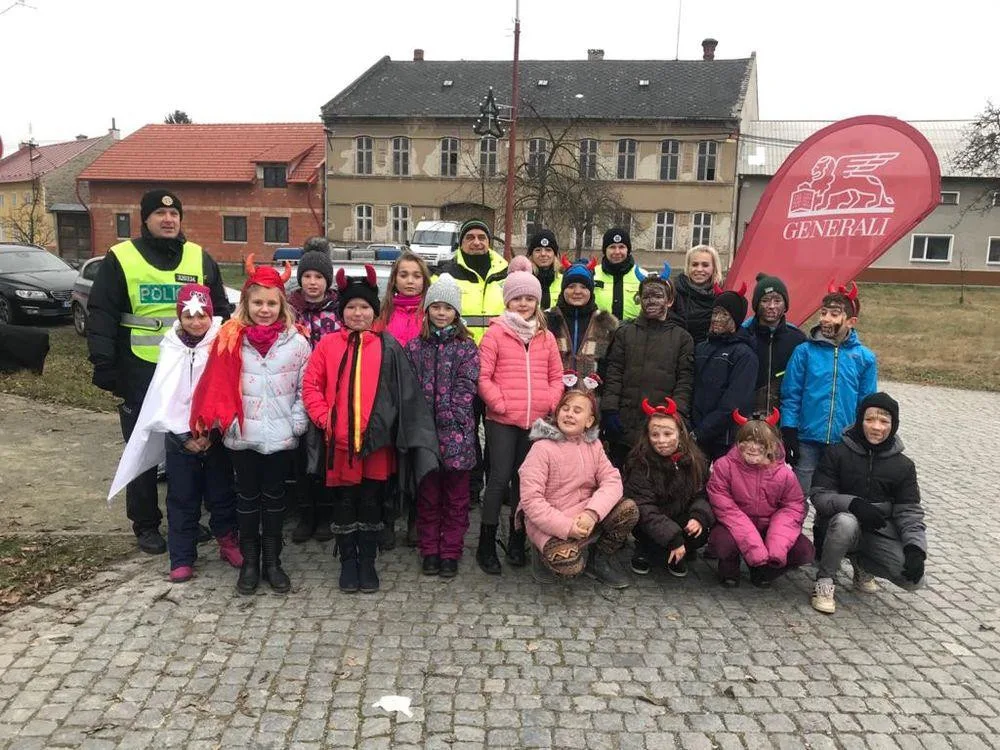 Děti ve Smržicích pomáhaly policistům s kontrolami