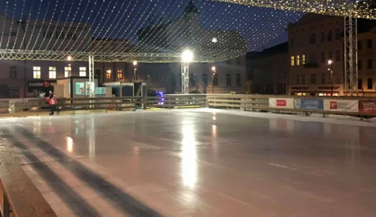 Kluziště na Dolním náměstí