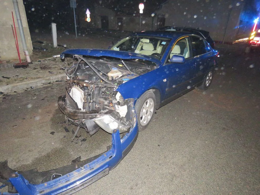 Ve Výšovicích se střetla dvě osobní auta. Nehoda se obešla bez zranění