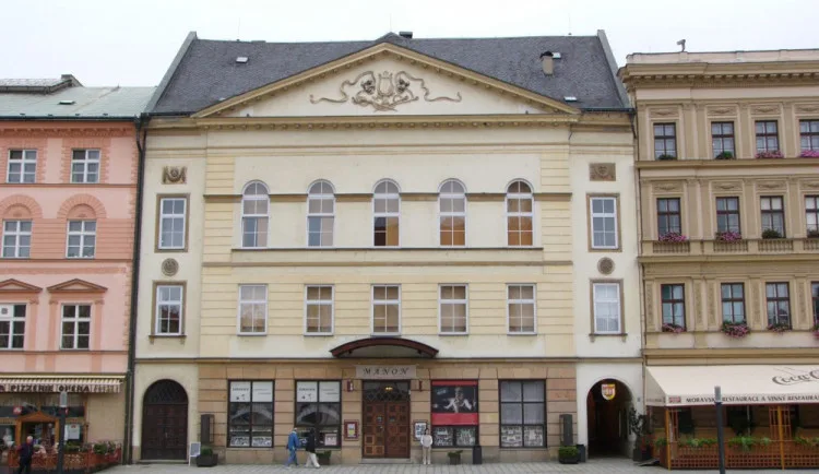 size3-1578489677074-124-moravske