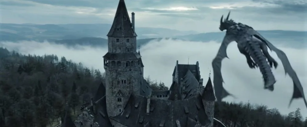 Hrad Bouzov je celosvětově známý. Zahrál si v reklamě od Amazonu