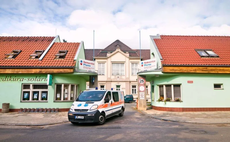 Nemocnice v Přerově, Prostějově a ve Šternberku od pátku odvolávají zákazy návštěv