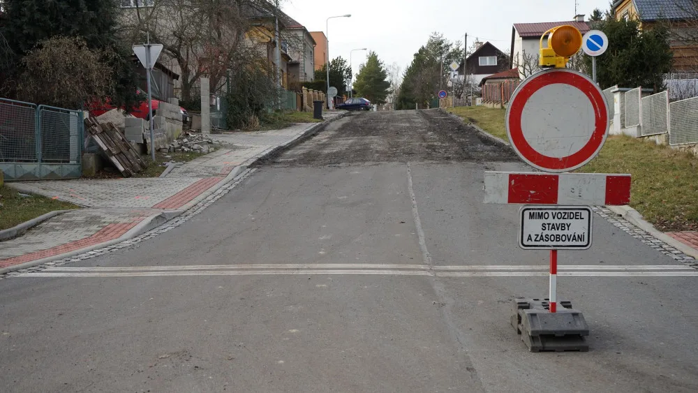 Oprava ulice v Zábřehu vyjde na 12,4 milionu korun. Po rekonstrukci přibudou nová parkovací místa