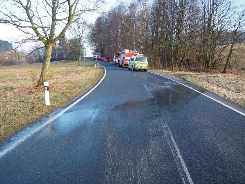 havárie vozidla u Kopřivné (1)