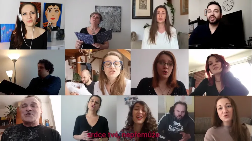 VIDEO: Členové opery a operety Moravského divadla nezoufají. Každý sám, ale společně nazpívali píseň